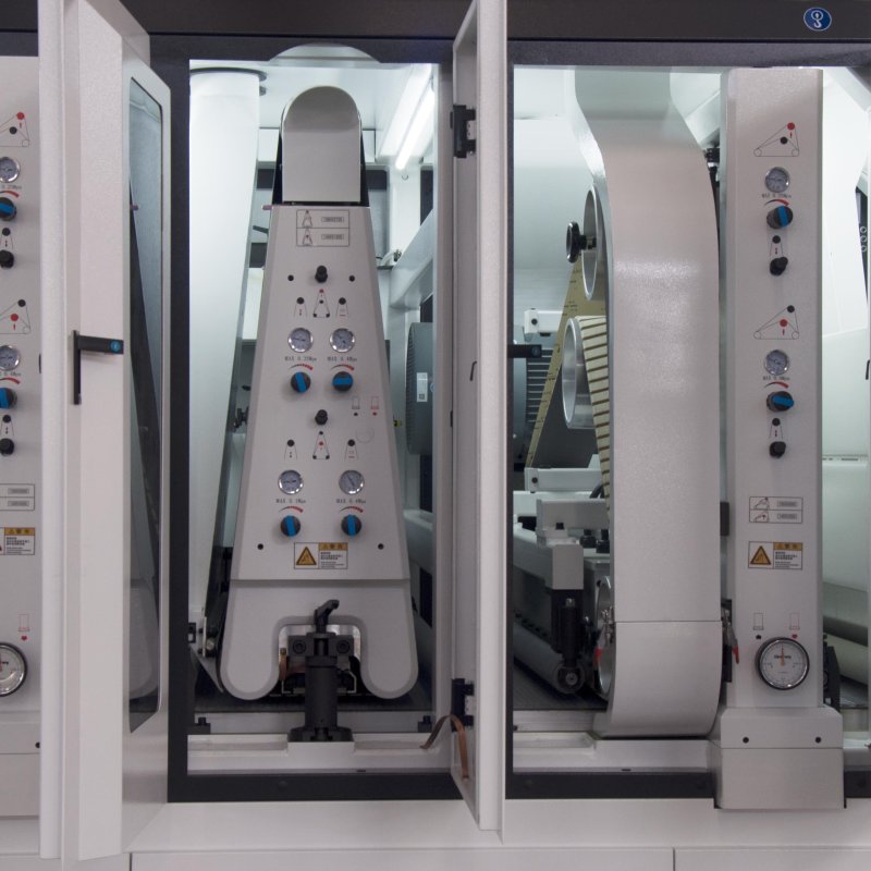 Segmented Pad Sander - GSM1350C+LF+C-611